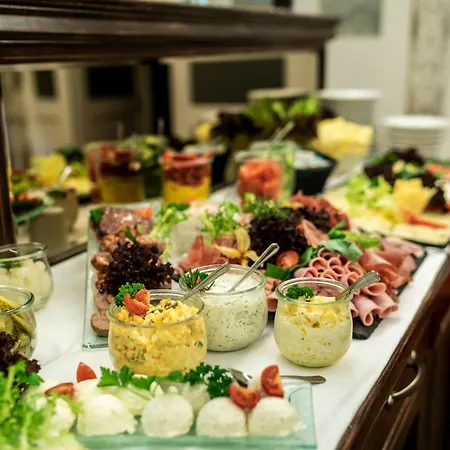 Altes מלון דירות 4*