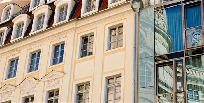 Ξενοδοχείο με διαμερίσματα Altes 4*