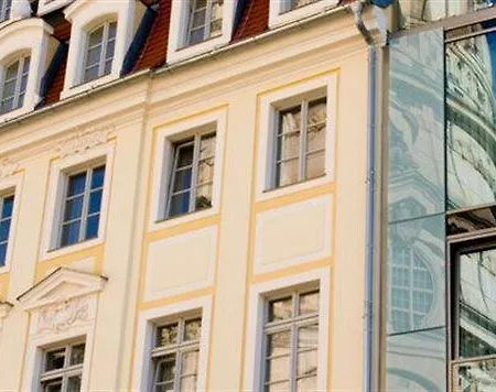 アパートホテル アパートホテル アルテス 4*