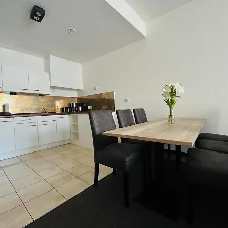 アパートホテル アルテス アパートホテル ドレスデン